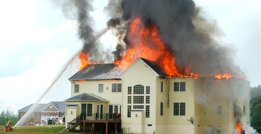 Descriptive essay house on fire   aoisllc.com