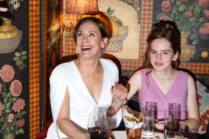 Who Is Mae Akins Roth, Laurie Metcalf's Daughter?