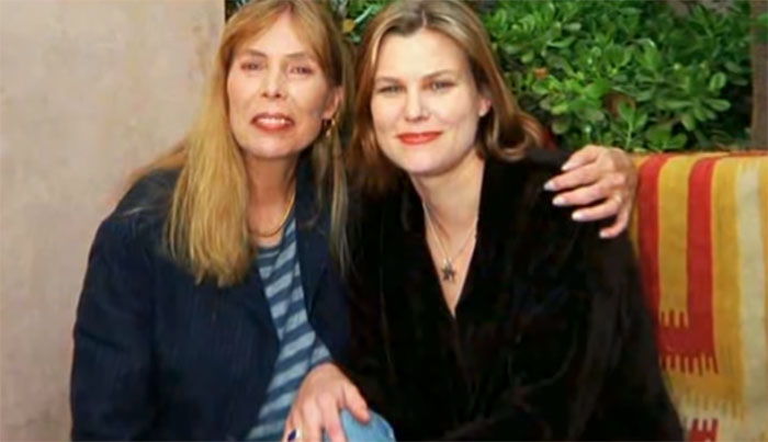 Kelly Dale Anderson and her mother Joni Mitchell