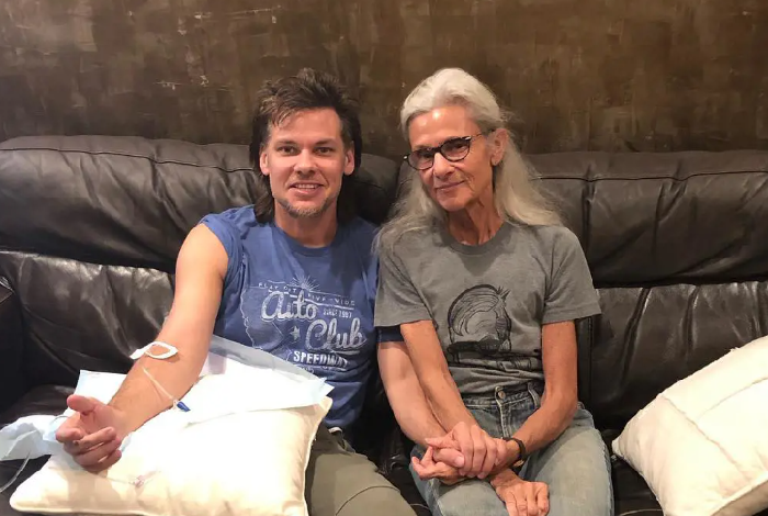 Theo Von and his mother