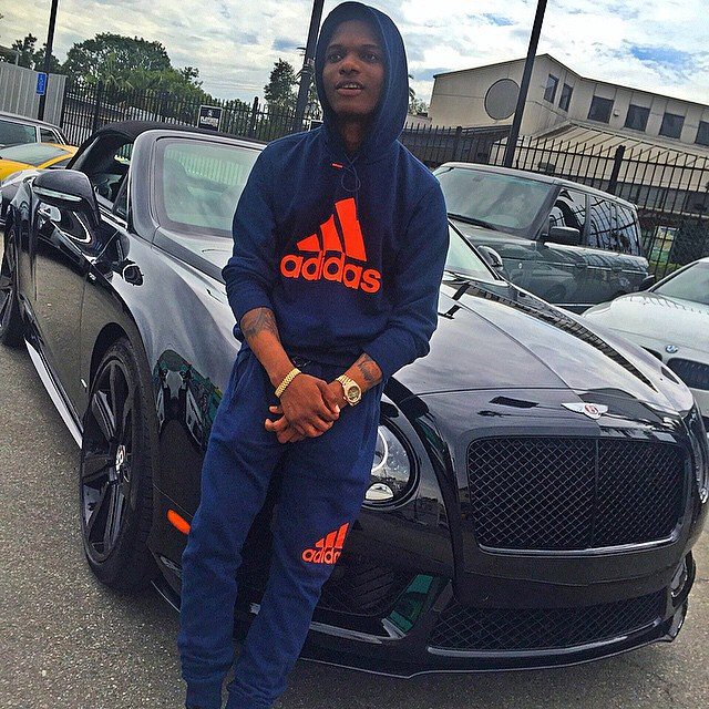 Wizkid Biography, Net Worth, Age, Height, Girlfriend, Cars and House