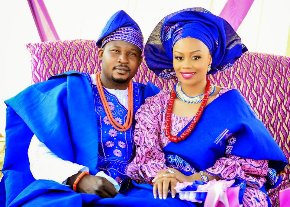 Indigenous Nigerian Wedding Attires And Bridal Looks Below is a pictures of nigeria brides wearing their coral beads as a necklace and hair accessory. indigenous nigerian wedding attires and