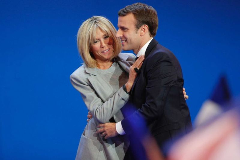 Emmanuel Macron Bio Wife Height Age Gay Net Worth Children Family