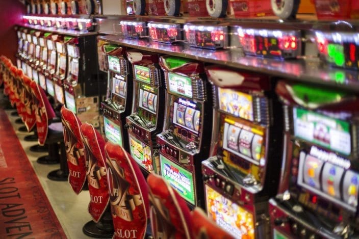 how to cheat on casino slot machines