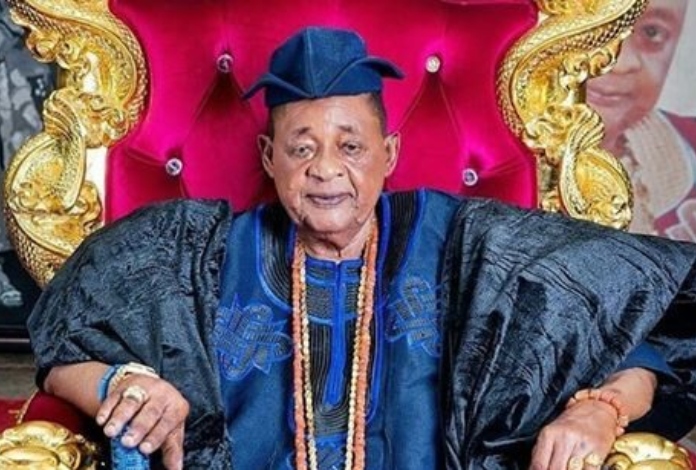 Meet Alaafin of Oyo First Son, Daughter and Other Children He Had